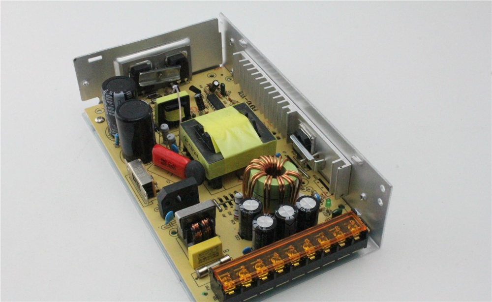 开关电源的一些型号以及其含义